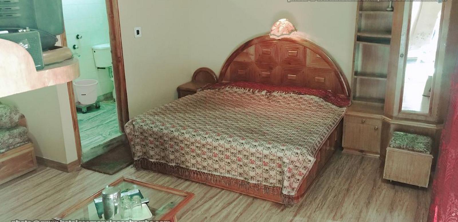 Room :: Maharani Suite